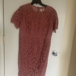 Rachel Parcell Lace Midi Dress in Mauve